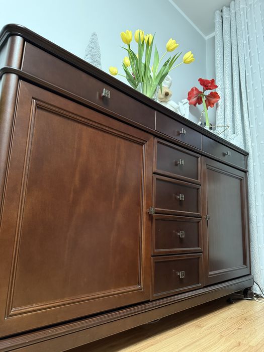 Meble drewniane zadbane