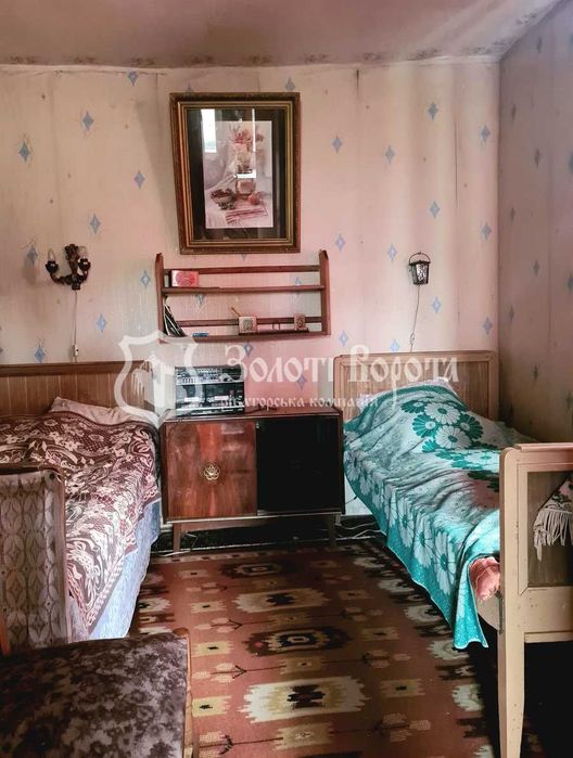 Будинок, 1 поверх. Житловий стан. Ділянка — 6 соток. Фастівський район