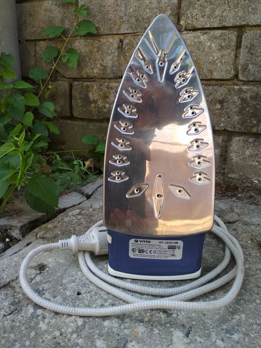 Утюг ракета Vitek VT-1235DB