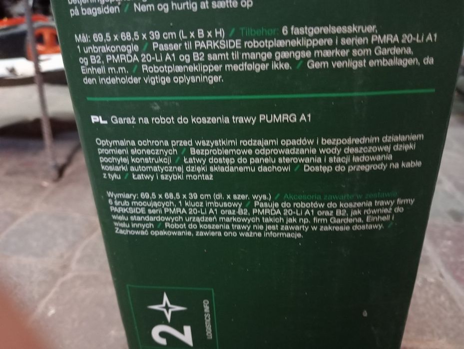 Garaż na robota koszącego