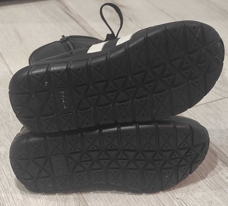 Демі чобітки устілка 17,4см нові