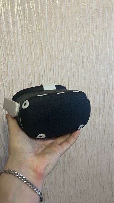 Vr oculus quest 2 с защитными чехлами и MetaLink