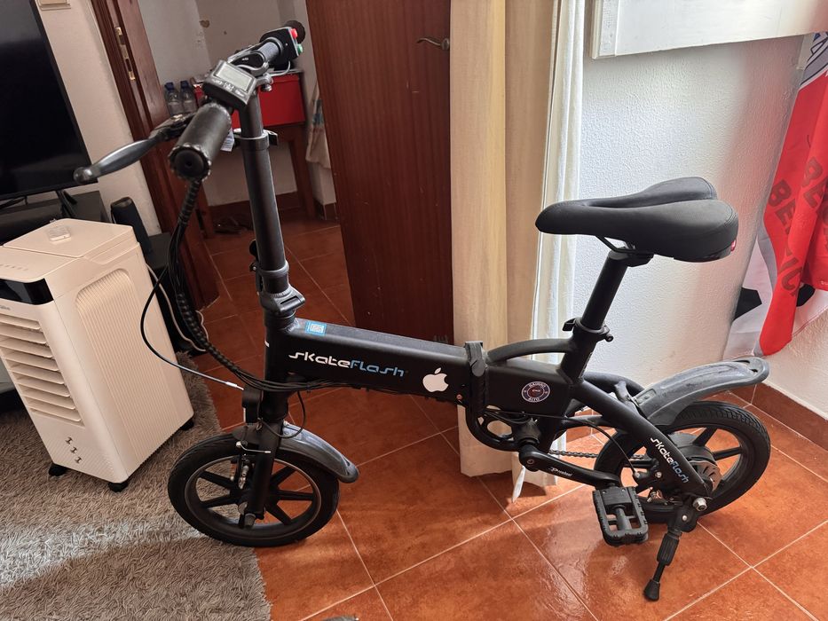 Bicicleta eletrica skateflash