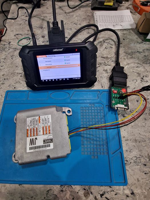 Прошивка блока SRS, AIRBAG. Очищення від Crash data. Клонування ЕБУ.