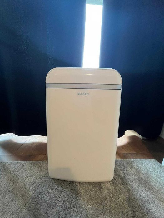 Ar Condicionado Portátil Becken – Excelente Estado – Pronto a Usar