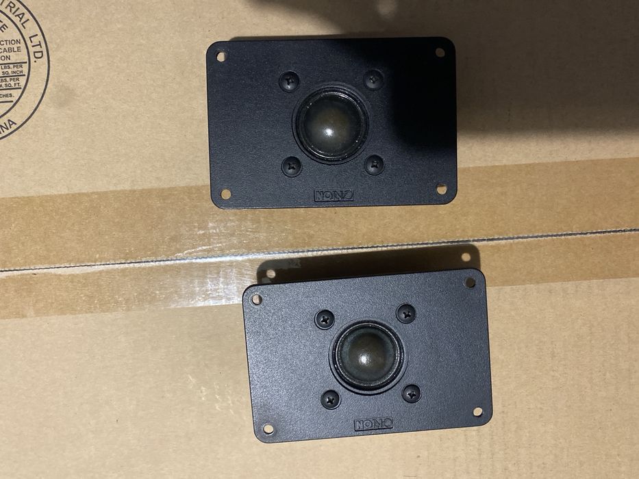 Продам динамики  от бренда canton