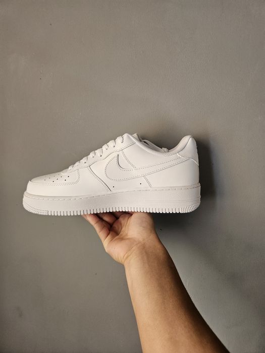 Białe Air Force 1