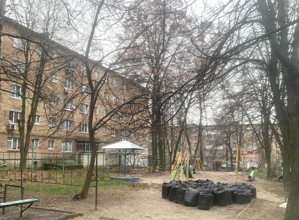 Предлагается аккуратная 2-ком квартира 47м2, центр Броваров