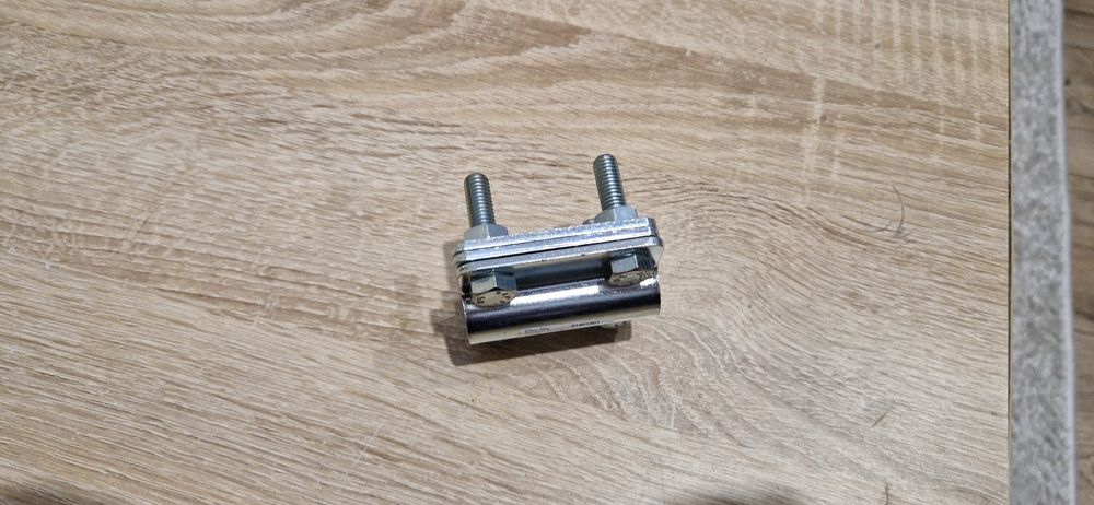 23 sztuki Elko-Bis Złącze Uniwersalne Bednarka-Pręt 16mm 4xm8x35mm