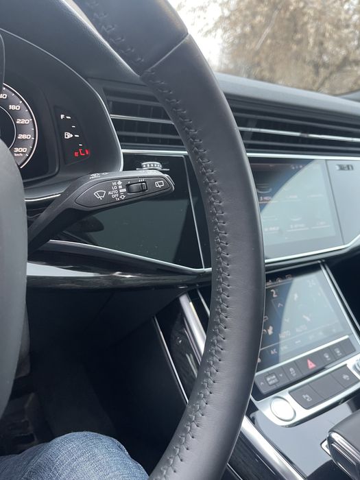 Срочно! Продаи Audi q7 2020 пробег 5000