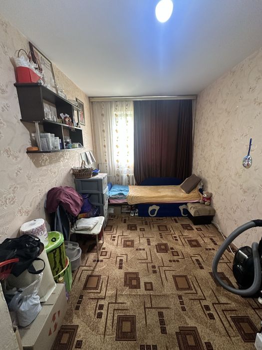 Продаж 4 кімнатної квартири
