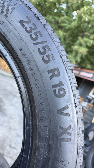 Шини 235/55 r19 Continental  стан ідеальний 24 рік