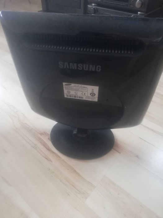 Monitor samsung 17 cali