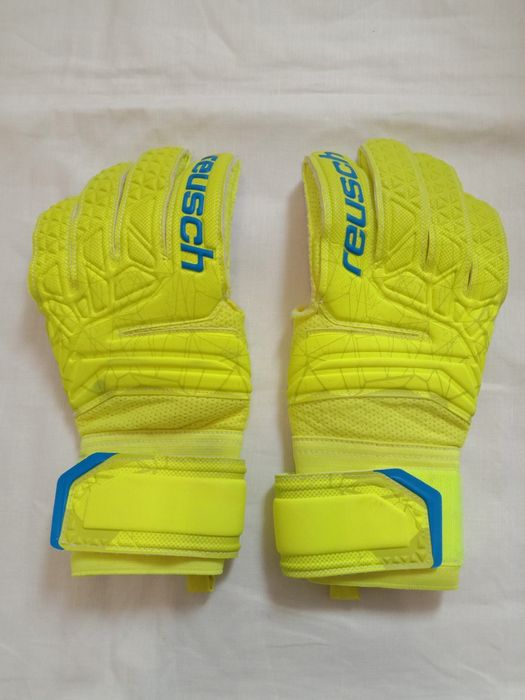 Рукавички воротаря Reusch Fit Control
