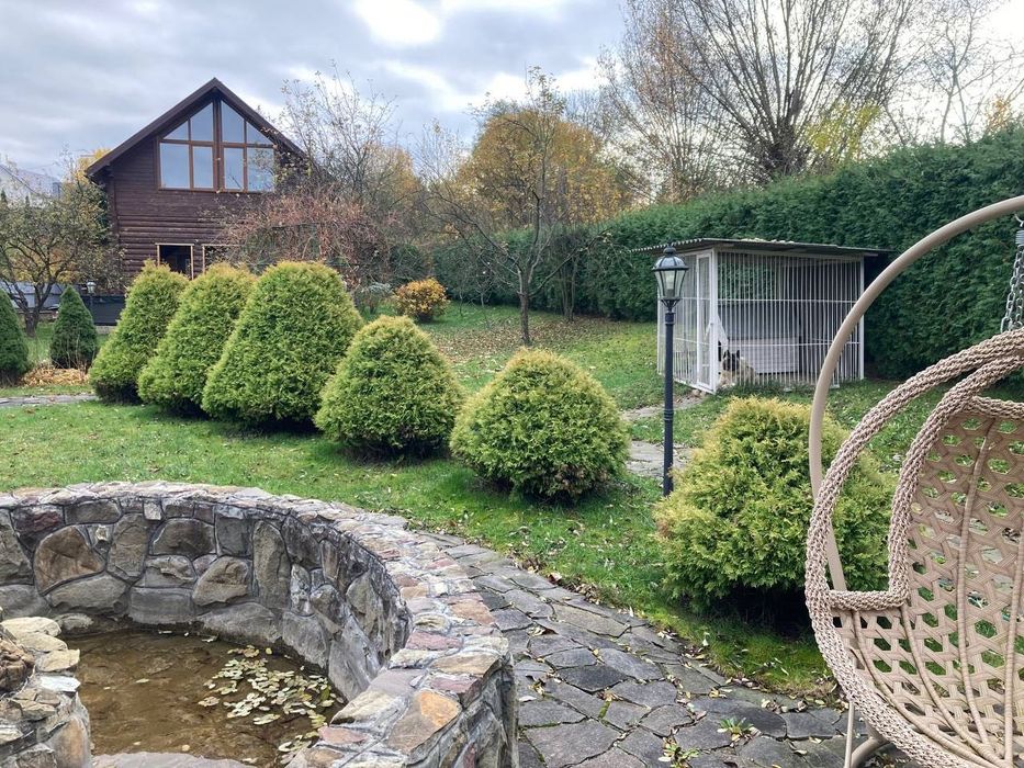 Чистка саду, обрізка дерев, чагарників.