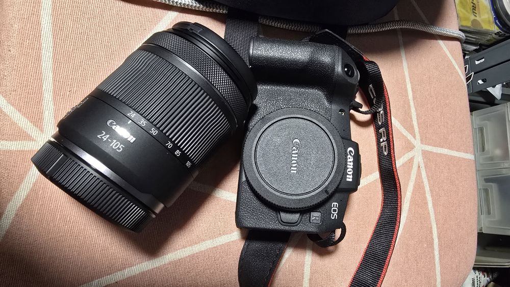 Canon EOS RP com acessórios