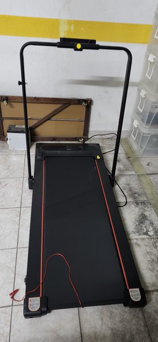 Treadmill459630521300428800