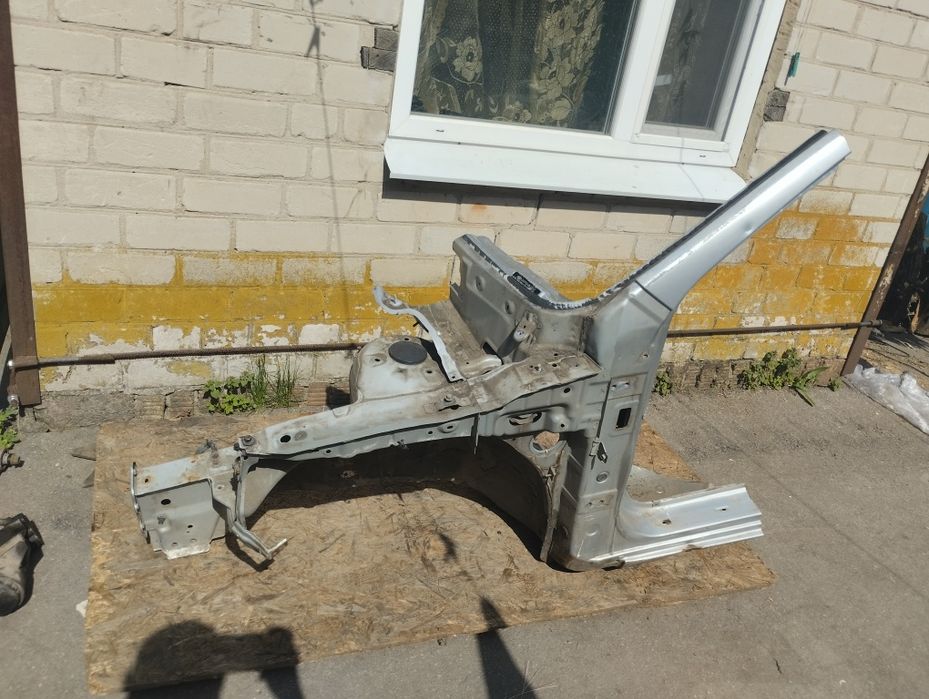 Четверть, чверть Ceed 2008