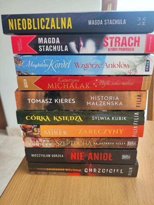 Zestaw 10  książek za 70zł