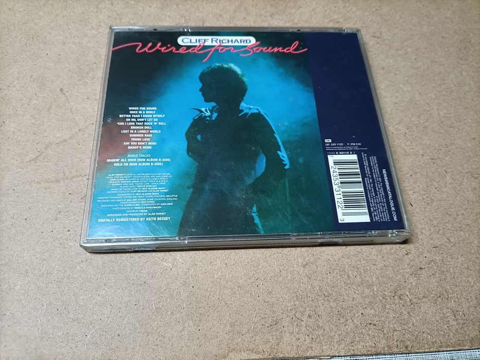 Cliff Richard_Wired for sound