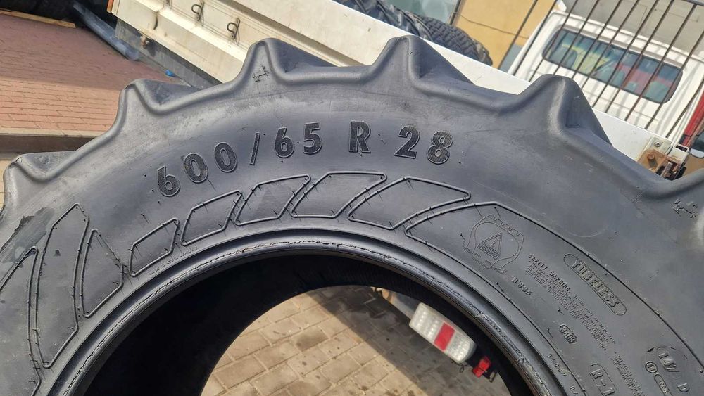 600/65r28 600/65-28 Continental 50% bieżnik