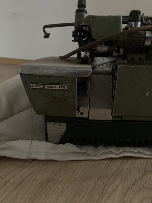 Maszyna do szycia overlock yamato dcz 403 stół