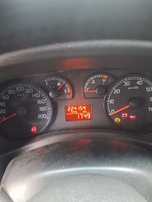 Фиат добло пасажир