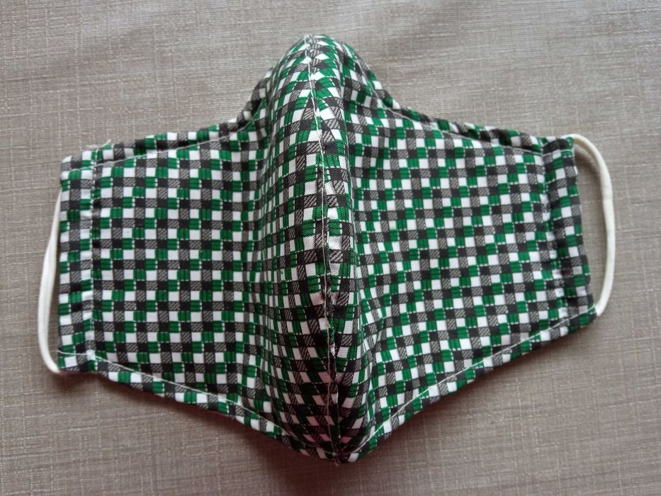 Maseczka maska ochronna nowa w kratkę