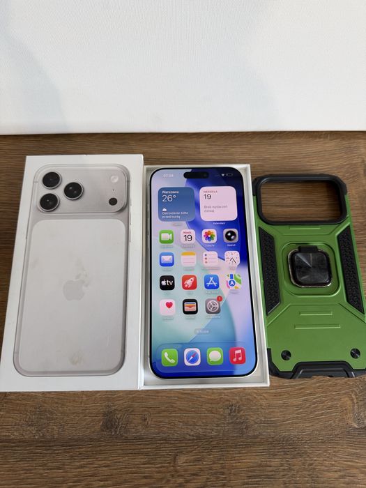 Iphone 17 pro max 256gb silver jak Nowy + etui