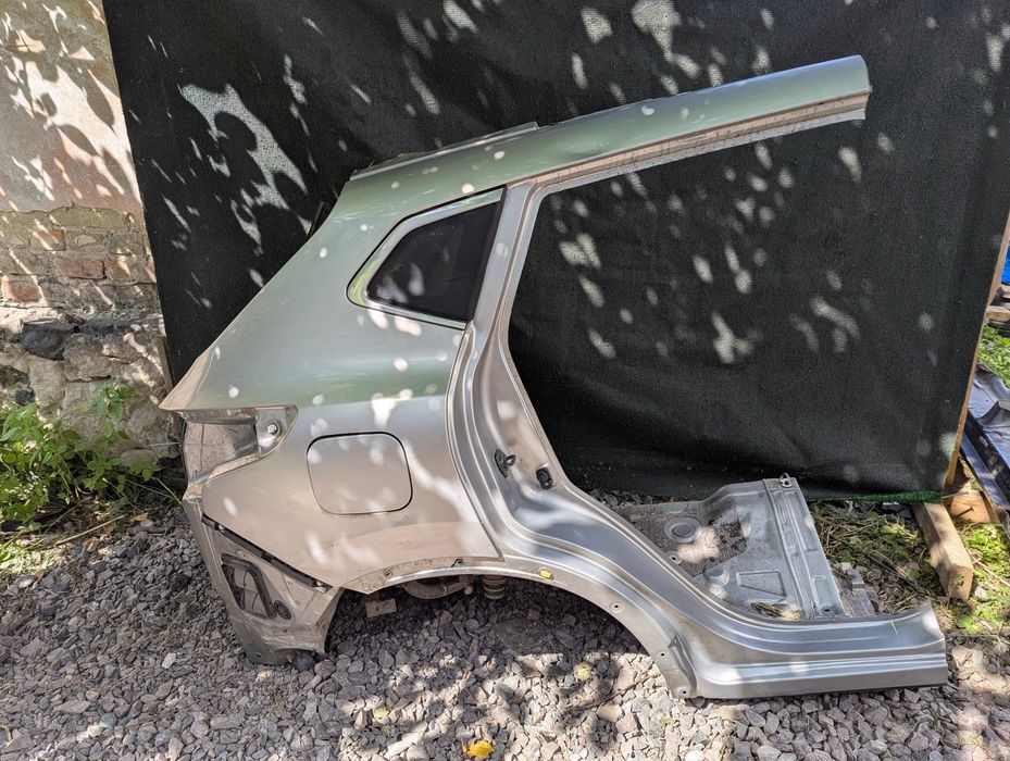 Четверть задня права крило Nissan Qashqai J11 2014- G81006MAMA