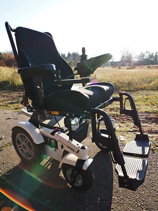 Wózek inwalidzki elektryczny Ottobock B400. Duży zasięg.