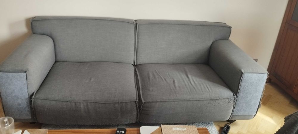 Szara kanapa nowoczesny design