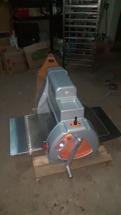 Тісторозкатка Тістороскаточна машина Conti SF 500