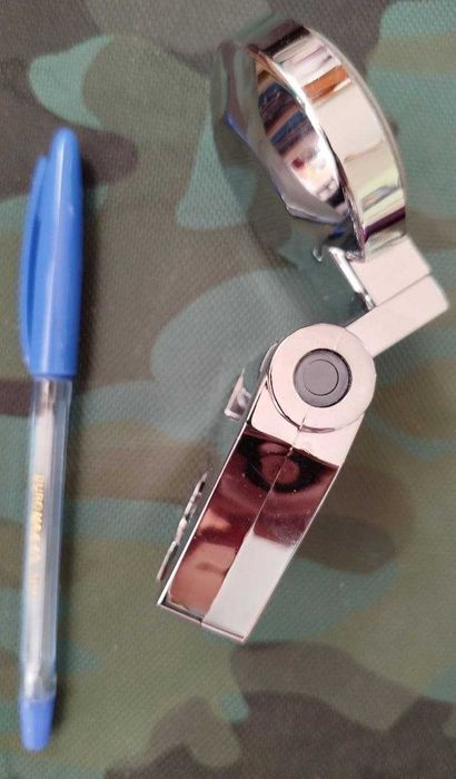 Новий тримач для душа на присосці. Проодам або обміняю. самовивіз.