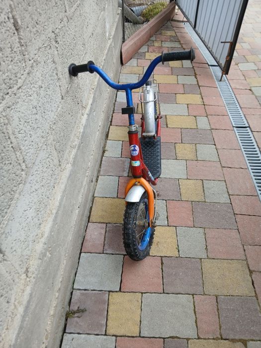 Продам самокат .