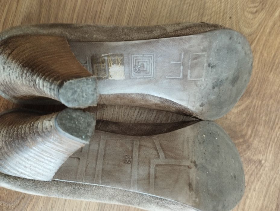 Sapatos salto medio prof 36