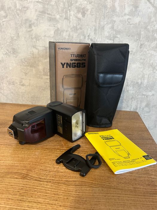 YONGNUO YN685(3本) + YN685(送信機) YONGNUO YN685(3本) +