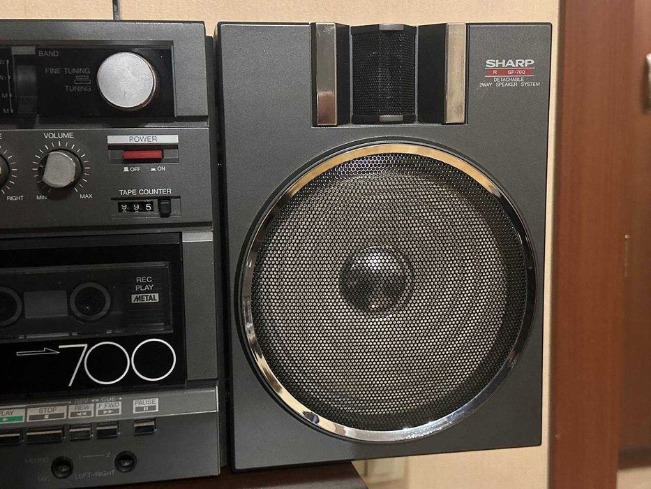 Магнитолы Sharp GF-700, Sharp QT-77