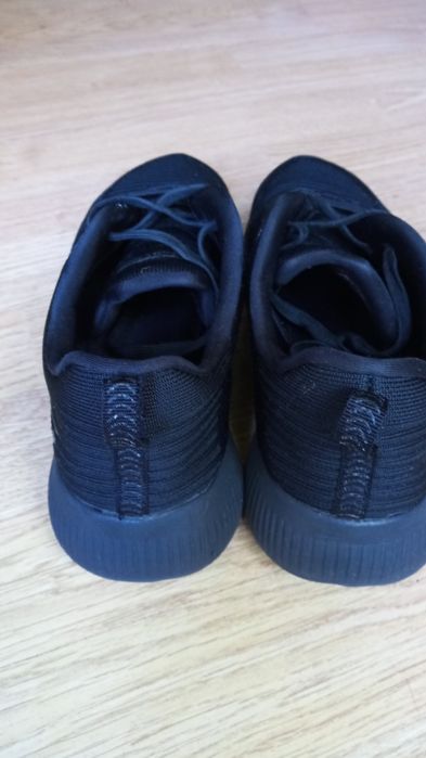 Skechersy Boss buty sportowe rozm 39