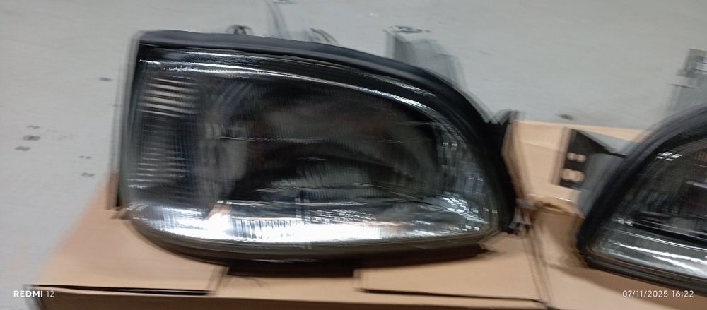 Faróis para Renault Clio 1