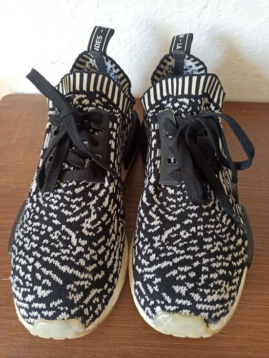 adidas NMD R1  розмір 42