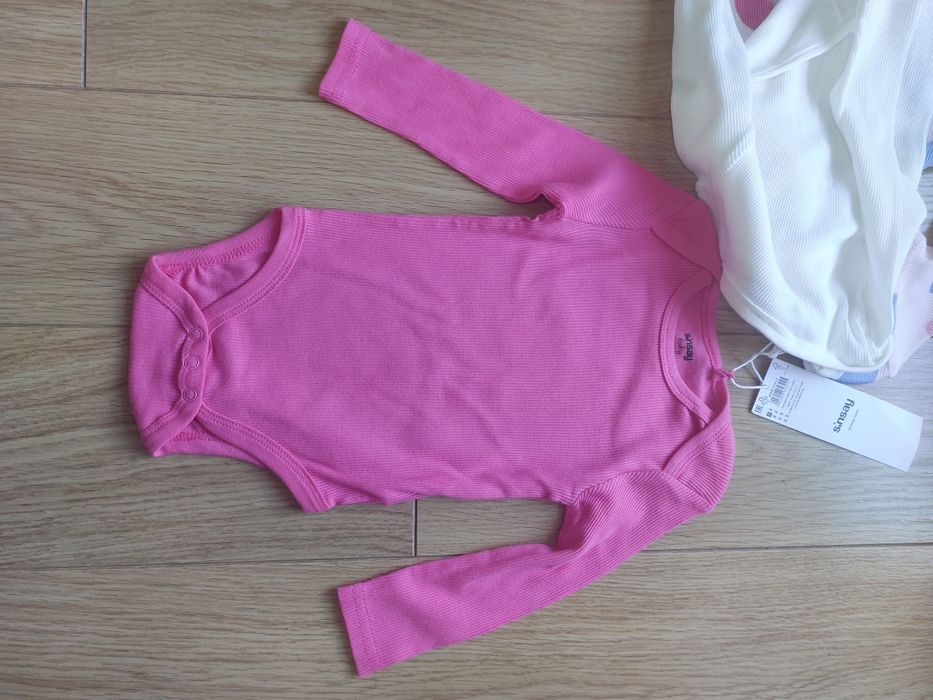 Trójpak nowe body 74
