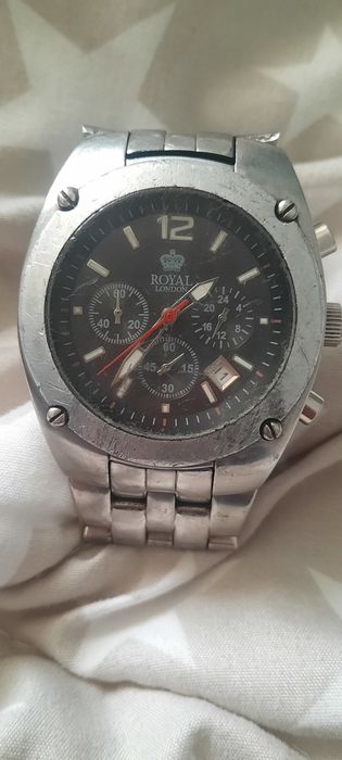 Годиник Royal London