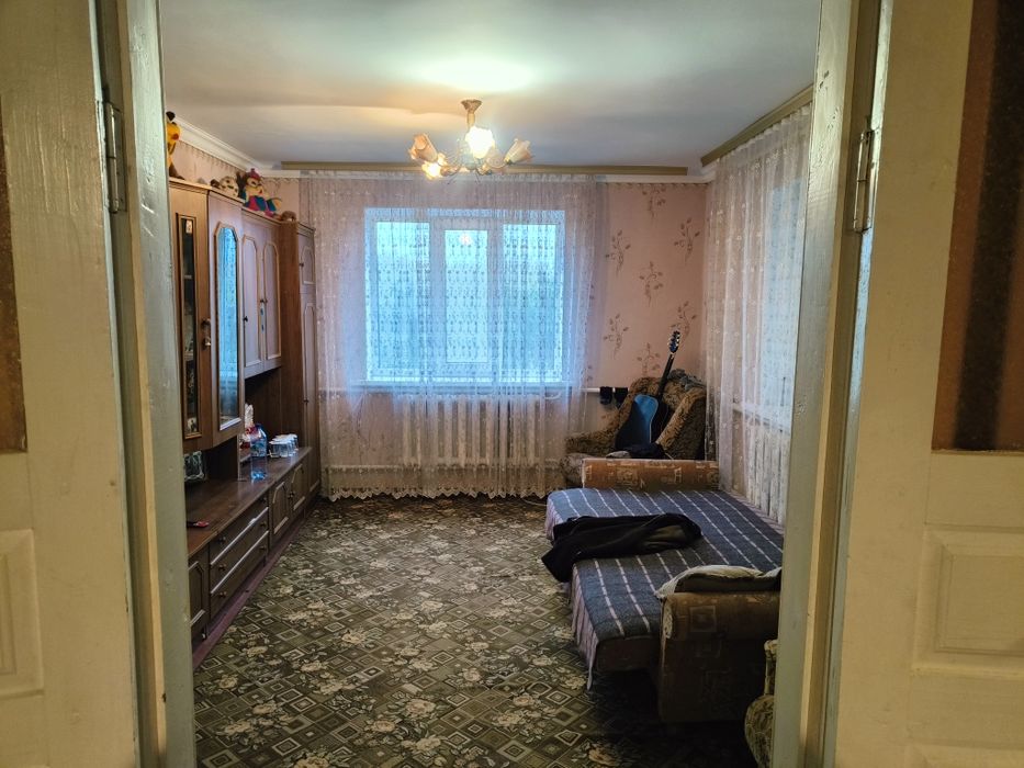 продається будинок