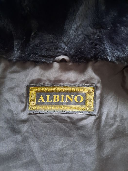 Шуба африканський козлик  та шапка з песця.Albino.