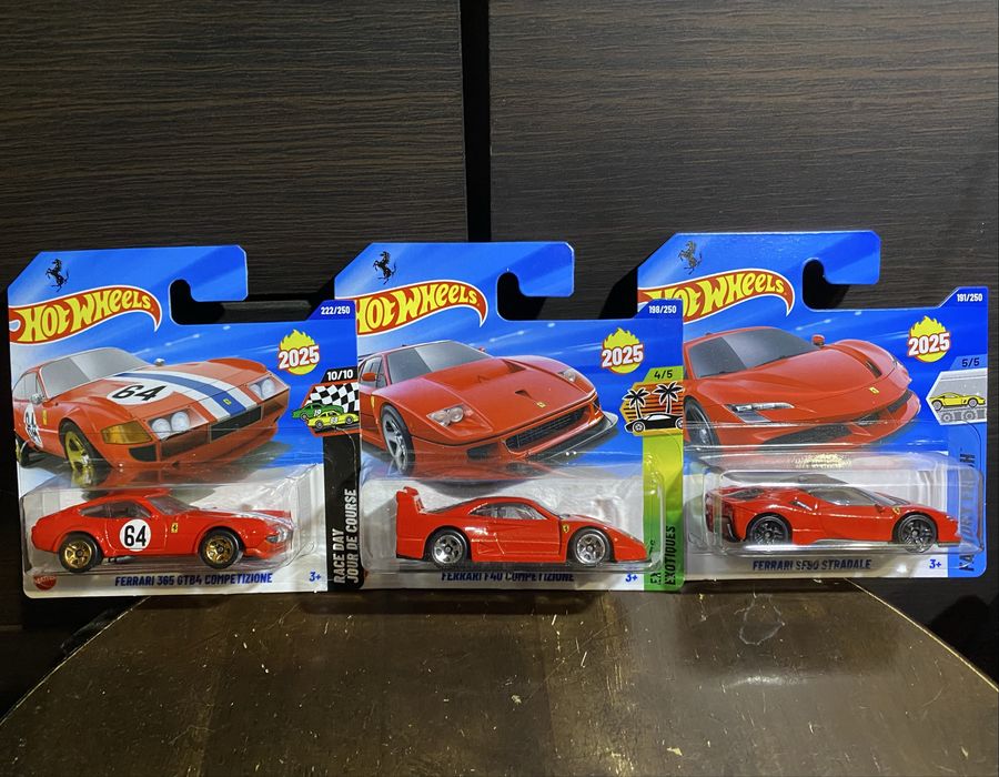 Лот Ferrari 3 шт  (Hot Wheels ) 2025
