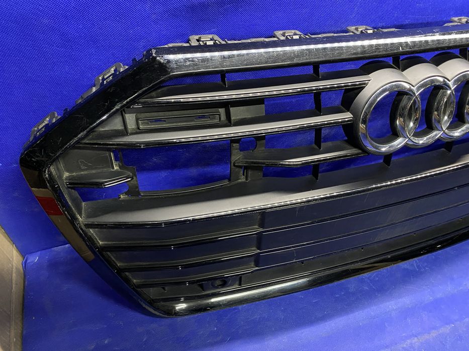 GRILL atrapa przedniego zderzaka AUDI A6 C8 przód oryginał emblemat