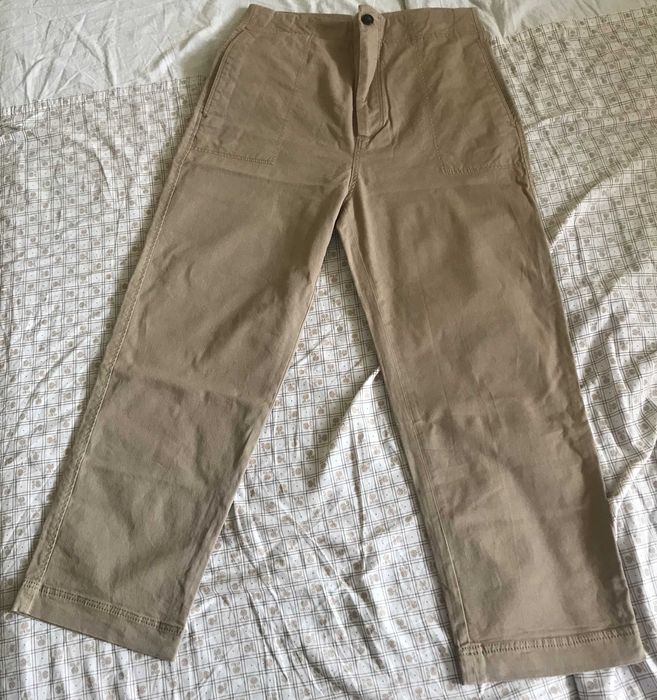Spodnie męskie typu chinosy firmy Massimo Dutti, rozmiar 40