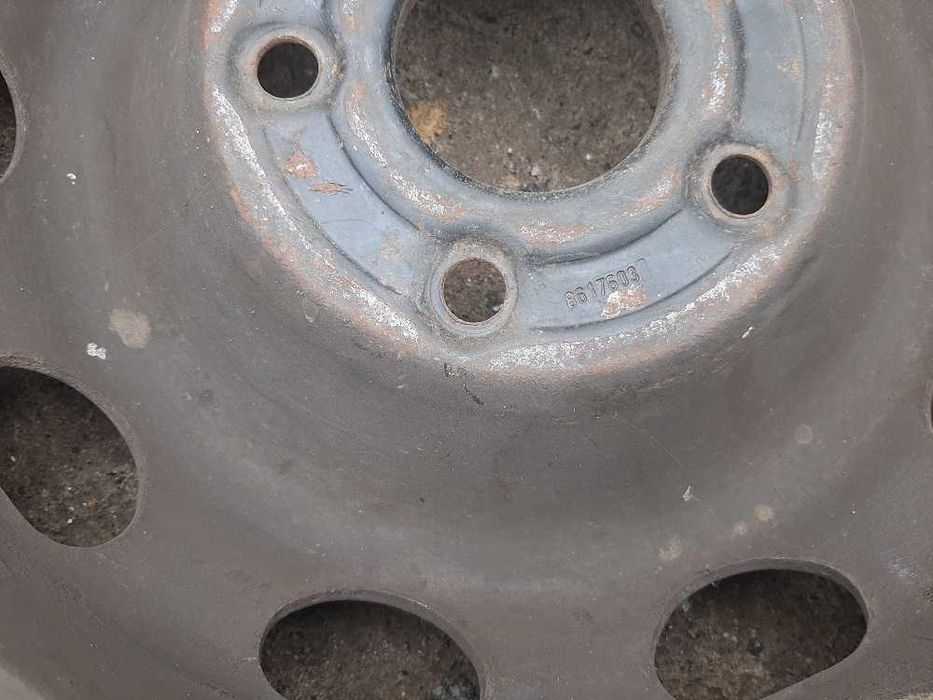 Стальной оригинальный диск Ford