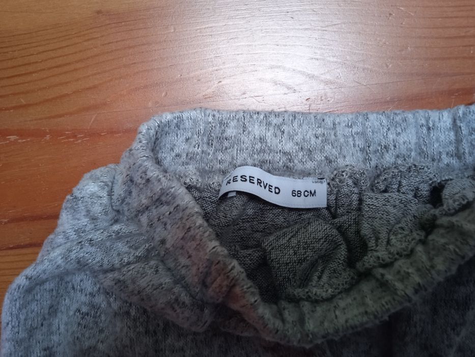 Szara, ciepła spódniczka Reserved r. 68.